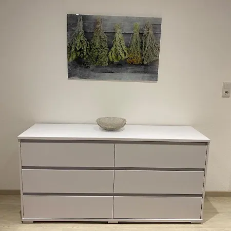 2 Zimmer-wohnung Ruhig Modern Zentrumsnah