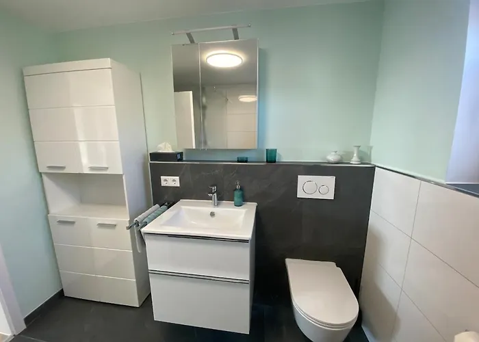2 Zimmer-wohnung Ruhig Modern Zentrumsnah Apartmán