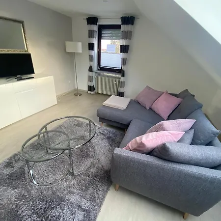 2 Zimmer-wohnung Ruhig Modern Zentrumsnah