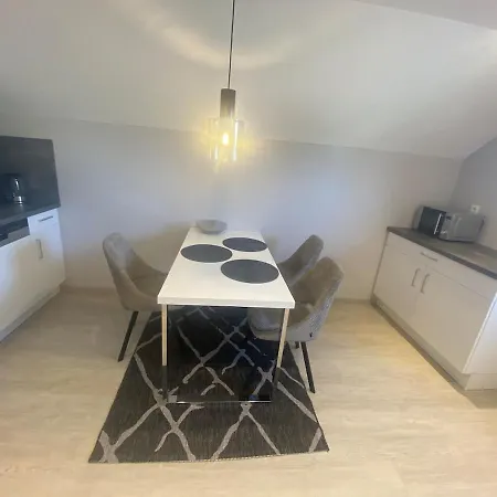 2 Zimmer-wohnung Ruhig Modern Zentrumsnah *