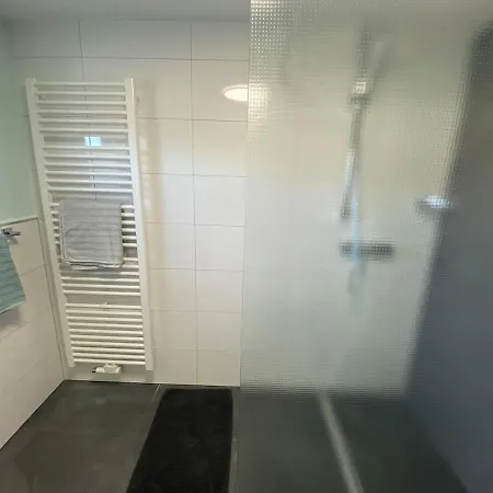 2 Zimmer-wohnung Ruhig Modern Zentrumsnah *